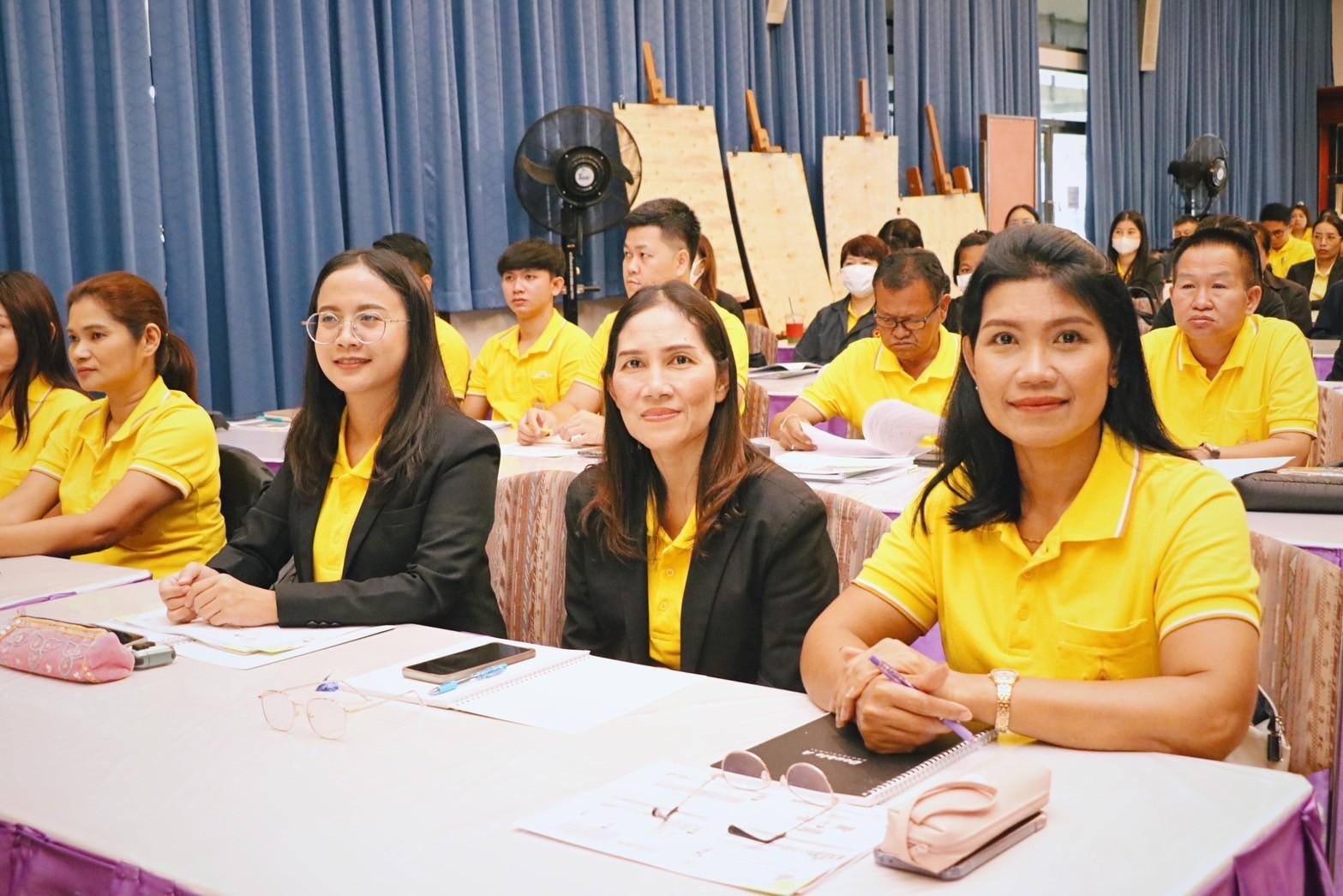 title - โครงการพัฒนาบุคลากรเพื่อเพิ่มประสิทธิภาพการดำเนินงานกองทุนการปฏิรูปที่ดินเพื่อเกษตรกรรม หลักสูตร ฝึกอบรมเชิงปฏิบัติการ “การบริหารจัดการทรัพย์สิน การประเมินมูลค่าทรัพย์สิน และพัฒนารายได้จากที่ดินหรืออสังหาริมทรัพย์” รุ่นที่ 2